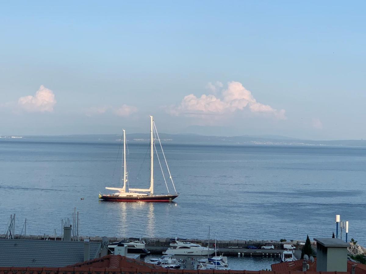 Apartment Lapov Ičići Eksteriør billede